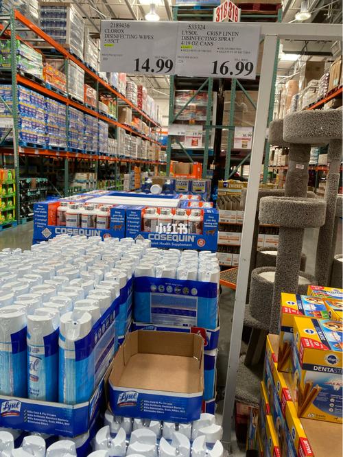 购物车里的那一排 Clorox 我在生活用品区的十分钟观察